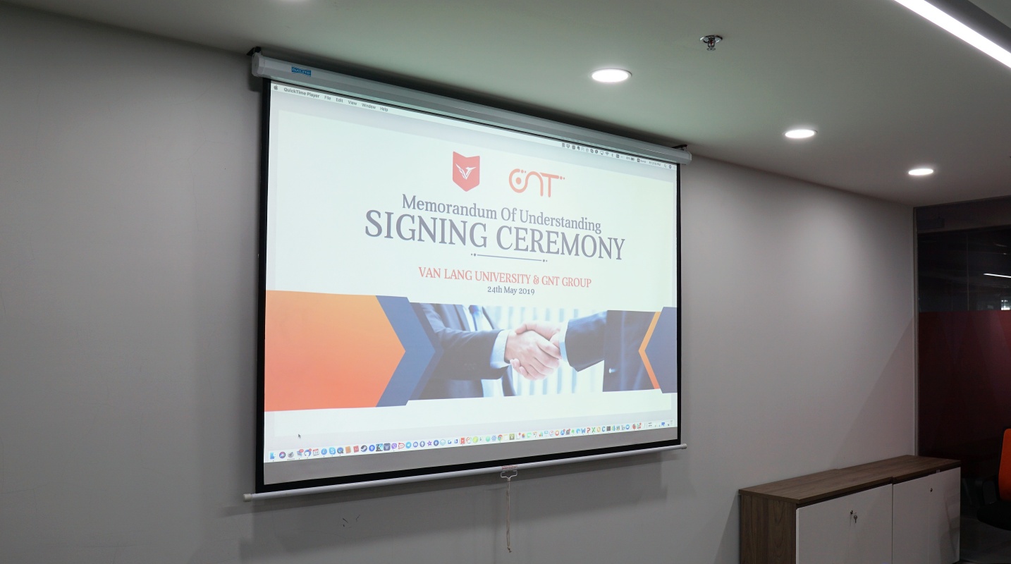 MOU signing ceremony between GIANTY Group and Van Lang University