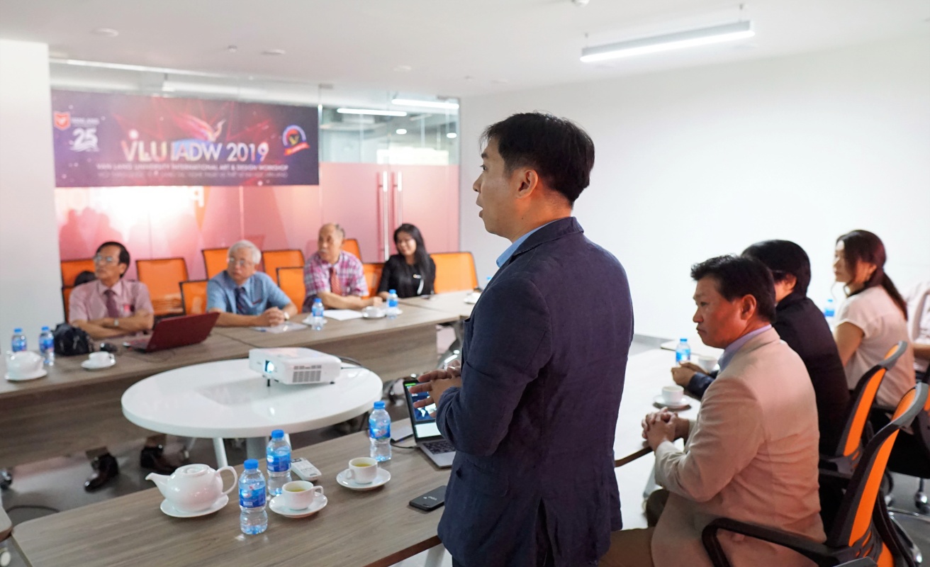 Mr. Nguyen Anh Bang - CTO GNT introduced the company